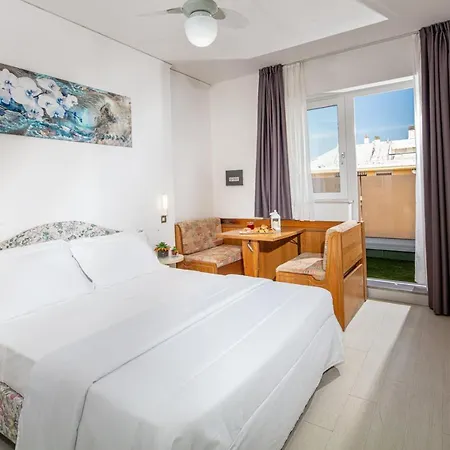 Alexander Otel Bibione